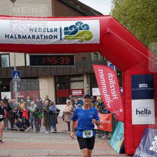 04.05.2025 - 8. Wedeler Halbmarathon Felixshl http://msf.ph/oto/7818913 04.05.2025 11:45:37 Ziel 576, 834 meine-sportfotos.de