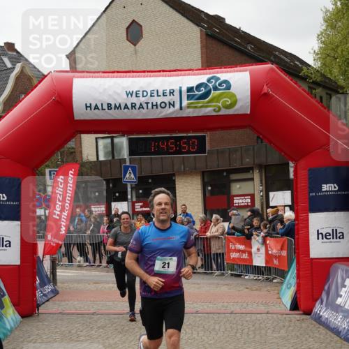 04.05.2025 - 8. Wedeler Halbmarathon Felixshl http://msf.ph/oto/7818932 04.05.2025 11:45:48 Ziel 21, 67, 292 meine-sportfotos.de