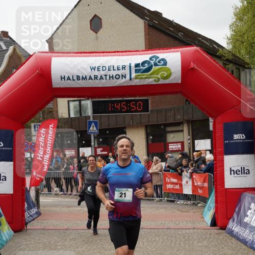 04.05.2025 - 8. Wedeler Halbmarathon Felixshl http://msf.ph/oto/7818933 04.05.2025 11:45:48 Ziel 21, 67, 292 meine-sportfotos.de