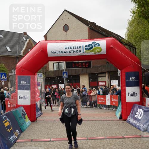 04.05.2025 - 8. Wedeler Halbmarathon Felixshl http://msf.ph/oto/7818939 04.05.2025 11:45:50 Ziel 21, 292, 1179 meine-sportfotos.de