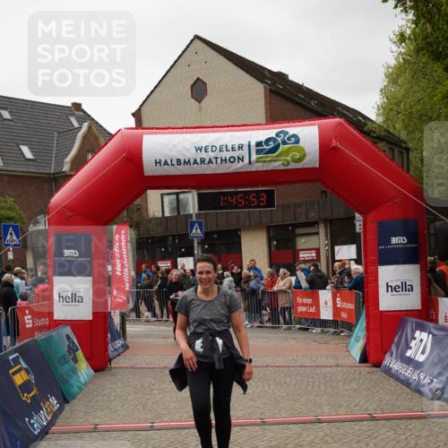 04.05.2025 - 8. Wedeler Halbmarathon Felixshl http://msf.ph/oto/7818942 04.05.2025 11:45:51 Ziel 21, 292, 1179 meine-sportfotos.de