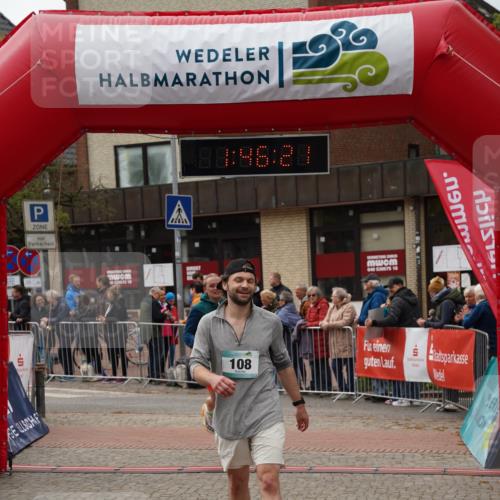 04.05.2025 - 8. Wedeler Halbmarathon Felixshl http://msf.ph/oto/7818967 04.05.2025 11:46:19 Ziel 108, 751 meine-sportfotos.de