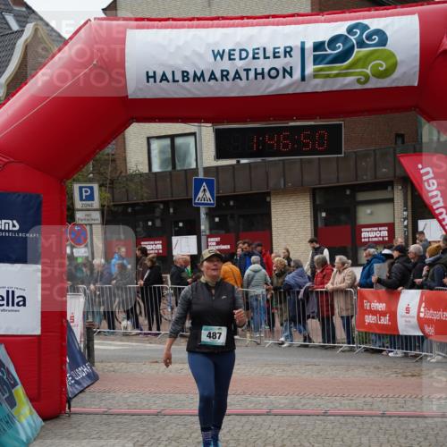 04.05.2025 - 8. Wedeler Halbmarathon Felixshl http://msf.ph/oto/7819011 04.05.2025 11:46:48 Ziel 487, 770 meine-sportfotos.de