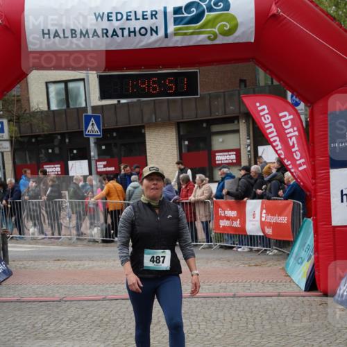 04.05.2025 - 8. Wedeler Halbmarathon Felixshl http://msf.ph/oto/7819018 04.05.2025 11:46:49 Ziel 487, 982 meine-sportfotos.de