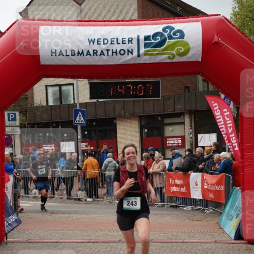 04.05.2025 - 8. Wedeler Halbmarathon Felixshl http://msf.ph/oto/7819037 04.05.2025 11:47:05 Ziel 186, 243, 866, 972 meine-sportfotos.de