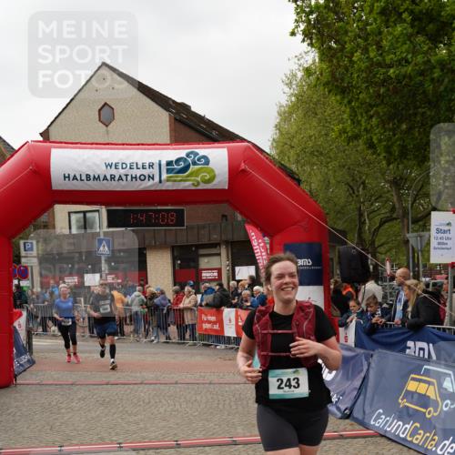 04.05.2025 - 8. Wedeler Halbmarathon Felixshl http://msf.ph/oto/7819042 04.05.2025 11:47:06 Ziel 186, 243, 866, 972 meine-sportfotos.de