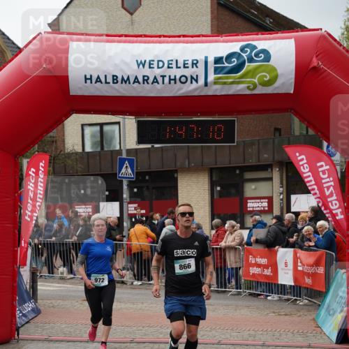 04.05.2025 - 8. Wedeler Halbmarathon Felixshl http://msf.ph/oto/7819043 04.05.2025 11:47:08 Ziel 243, 866, 972 meine-sportfotos.de