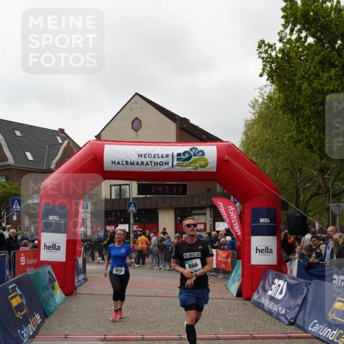 04.05.2025 - 8. Wedeler Halbmarathon Felixshl http://msf.ph/oto/7819046 04.05.2025 11:47:09 Ziel 243, 866, 972 meine-sportfotos.de