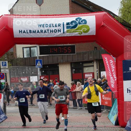 04.05.2025 - 8. Wedeler Halbmarathon Felixshl http://msf.ph/oto/7819104 04.05.2025 11:47:53 Ziel 125, 286, 363, 489, 490, 1187 meine-sportfotos.de