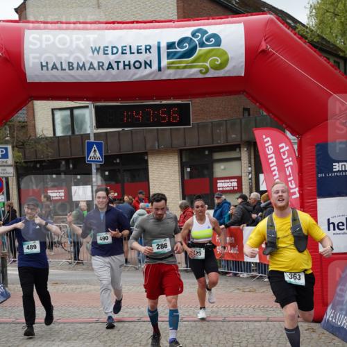04.05.2025 - 8. Wedeler Halbmarathon Felixshl http://msf.ph/oto/7819108 04.05.2025 11:47:54 Ziel 125, 286, 363, 489, 490, 511 meine-sportfotos.de