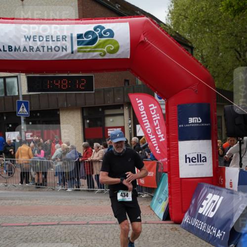 04.05.2025 - 8. Wedeler Halbmarathon Felixshl http://msf.ph/oto/7819133 04.05.2025 11:48:10 Ziel 434, 1083 meine-sportfotos.de