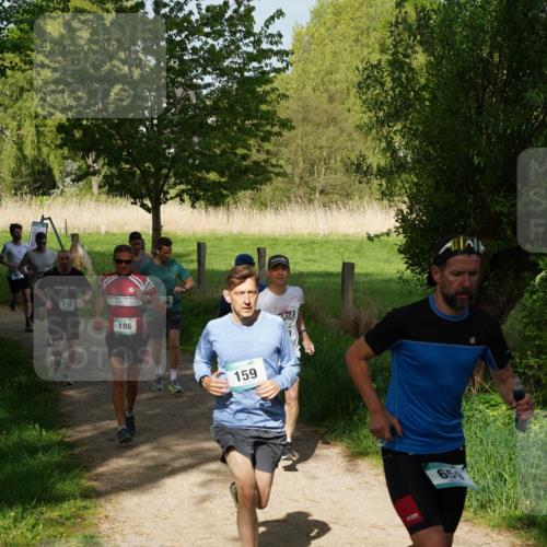 04.05.2025 - 8. Wedeler Halbmarathon Felixshl http://msf.ph/oto/7819211 04.05.2025 10:01:24 Laufen 731, 186, 99, 159, 659 meine-sportfotos.de