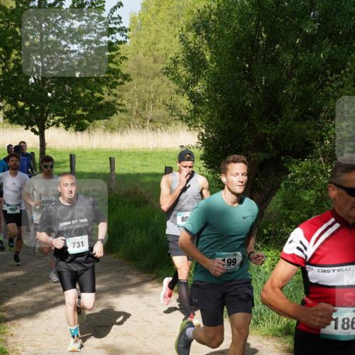 04.05.2025 - 8. Wedeler Halbmarathon Felixshl http://msf.ph/oto/7819220 04.05.2025 10:01:27 Laufen 957, 1092, 85, 731, 199, 186 meine-sportfotos.de