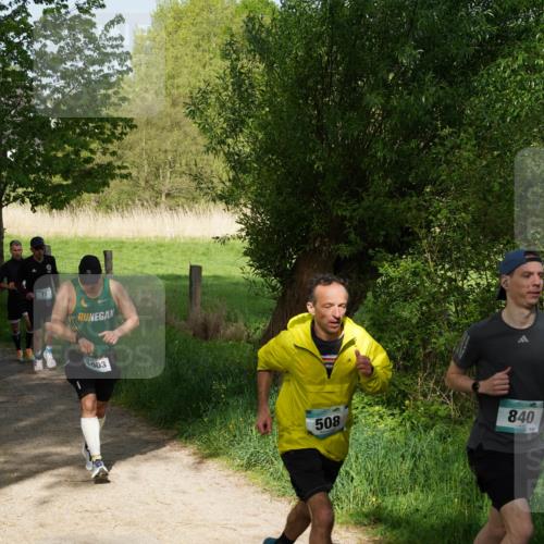 04.05.2025 - 8. Wedeler Halbmarathon Felixshl http://msf.ph/oto/7819241 04.05.2025 10:01:32 Laufen 1003, 508, 840 meine-sportfotos.de