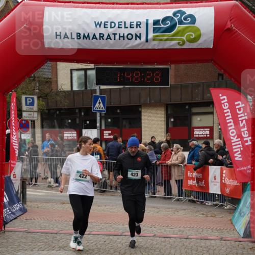 04.05.2025 - 8. Wedeler Halbmarathon Felixshl http://msf.ph/oto/7819274 04.05.2025 11:48:26 Ziel 294, 437, 629 meine-sportfotos.de