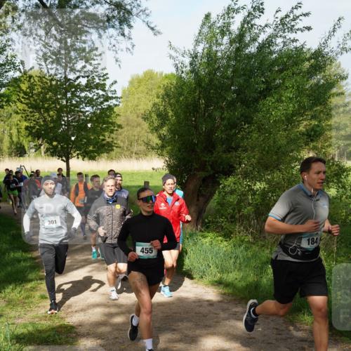 04.05.2025 - 8. Wedeler Halbmarathon Felixshl http://msf.ph/oto/7819282 04.05.2025 10:01:45 Laufen 301, 15, 455, 184 meine-sportfotos.de