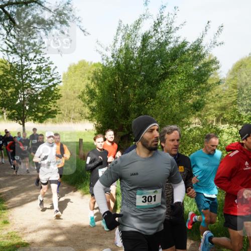 04.05.2025 - 8. Wedeler Halbmarathon Felixshl http://msf.ph/oto/7819291 04.05.2025 10:01:46 Laufen 524, 156, 301 meine-sportfotos.de