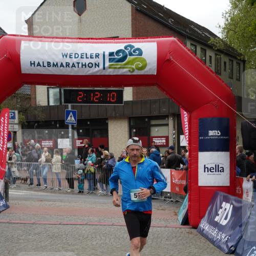 04.05.2025 - 8. Wedeler Halbmarathon Felixshl http://msf.ph/oto/7819308 04.05.2025 12:12:08 Ziel 517 meine-sportfotos.de