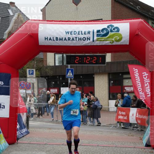 04.05.2025 - 8. Wedeler Halbmarathon Felixshl http://msf.ph/oto/7819319 04.05.2025 12:12:18 Ziel 342 meine-sportfotos.de