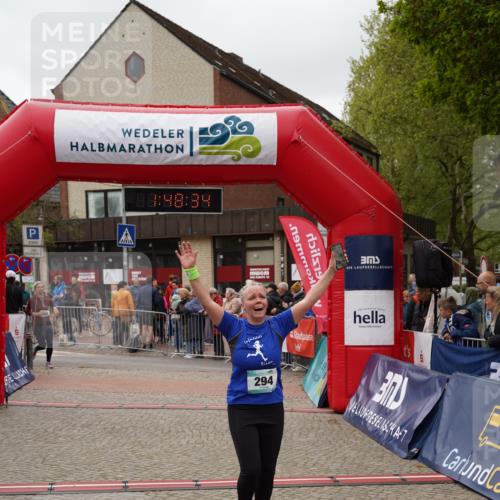 04.05.2025 - 8. Wedeler Halbmarathon Felixshl http://msf.ph/oto/7819338 04.05.2025 11:48:31 Ziel 294, 668 meine-sportfotos.de