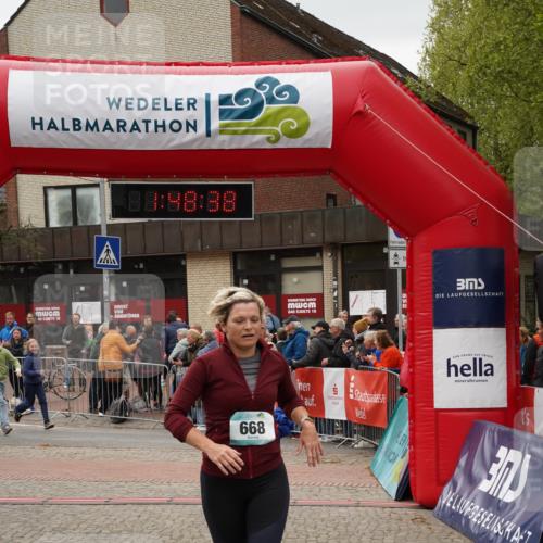 04.05.2025 - 8. Wedeler Halbmarathon Felixshl http://msf.ph/oto/7819349 04.05.2025 11:48:36 Ziel 312, 540, 668 meine-sportfotos.de