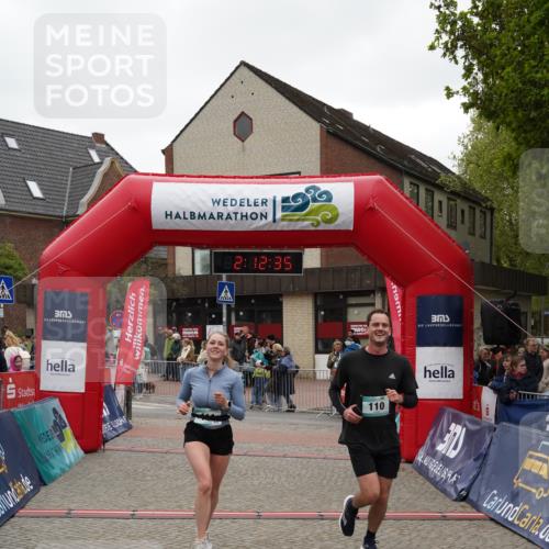 04.05.2025 - 8. Wedeler Halbmarathon Felixshl http://msf.ph/oto/7819362 04.05.2025 12:12:33 Ziel 110, 111 meine-sportfotos.de
