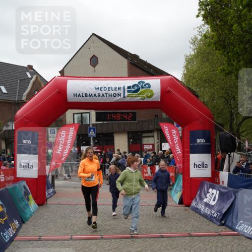 04.05.2025 - 8. Wedeler Halbmarathon Felixshl http://msf.ph/oto/7819367 04.05.2025 11:48:40 Ziel 312, 540, 668 meine-sportfotos.de