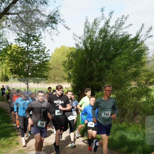 04.05.2025 - 8. Wedeler Halbmarathon Felixshl http://msf.ph/oto/7819379 04.05.2025 10:01:55 Laufen 198, 683, 539, 39, 264, 745 meine-sportfotos.de