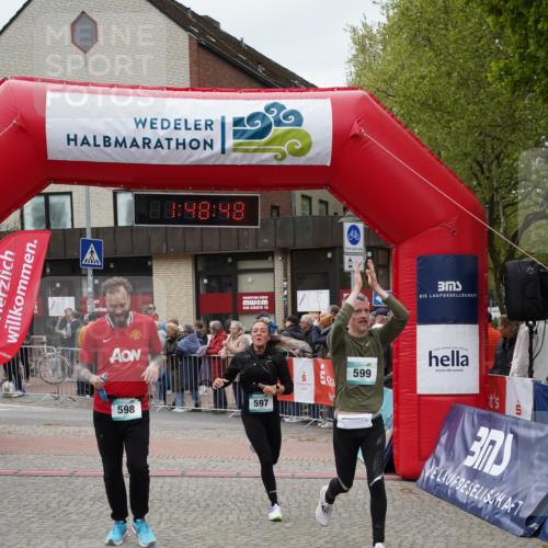 04.05.2025 - 8. Wedeler Halbmarathon Felixshl http://msf.ph/oto/7819405 04.05.2025 11:48:46 Ziel 597, 598, 599, 710 meine-sportfotos.de