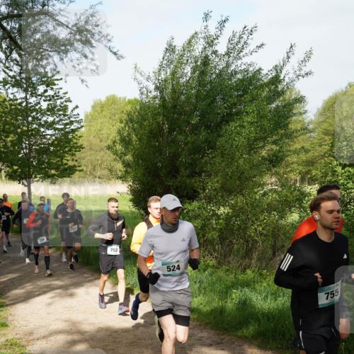 04.05.2025 - 8. Wedeler Halbmarathon Felixshl http://msf.ph/oto/7819480 04.05.2025 10:01:47 Laufen 299, 367, 753, 524, 755 meine-sportfotos.de