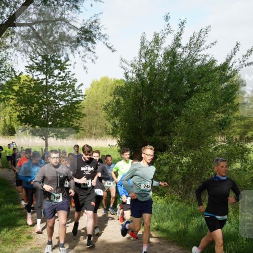 04.05.2025 - 8. Wedeler Halbmarathon Felixshl http://msf.ph/oto/7819502 04.05.2025 10:01:55 Laufen 198, 683, 539, 639, 745 meine-sportfotos.de