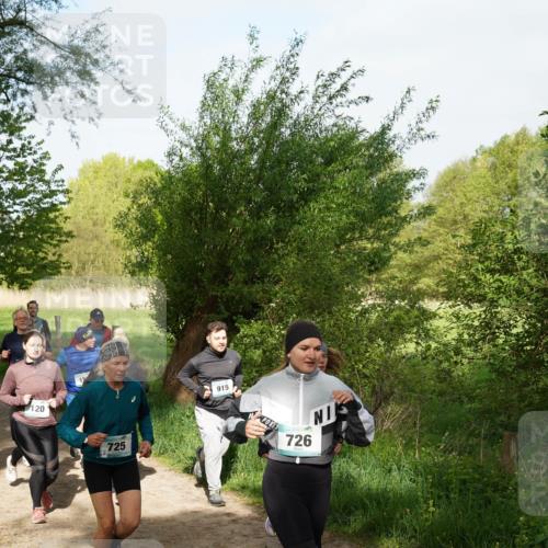 04.05.2025 - 8. Wedeler Halbmarathon Felixshl http://msf.ph/oto/7819559 04.05.2025 10:02:13 Laufen 120, 725, 915, 726 meine-sportfotos.de