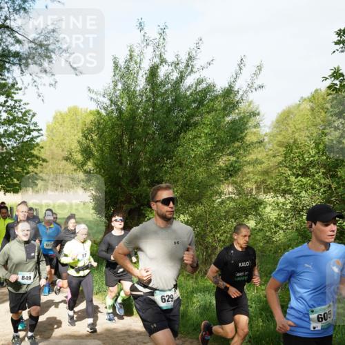 04.05.2025 - 8. Wedeler Halbmarathon Felixshl http://msf.ph/oto/7819615 04.05.2025 10:02:29 Laufen 849, 517, 629, 605 meine-sportfotos.de