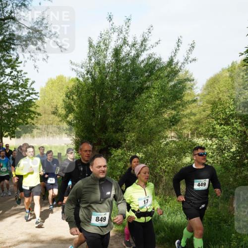 04.05.2025 - 8. Wedeler Halbmarathon Felixshl http://msf.ph/oto/7819620 04.05.2025 10:02:30 Laufen 879, 51, 849, 449 meine-sportfotos.de