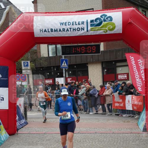 04.05.2025 - 8. Wedeler Halbmarathon Felixshl http://msf.ph/oto/7819689 04.05.2025 11:49:07 Ziel 355, 830 meine-sportfotos.de