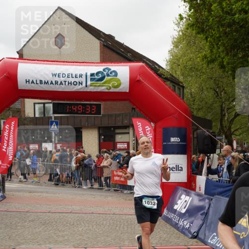 04.05.2025 - 8. Wedeler Halbmarathon Felixshl http://msf.ph/oto/7819714 04.05.2025 11:49:31 Ziel 325, 1032 meine-sportfotos.de