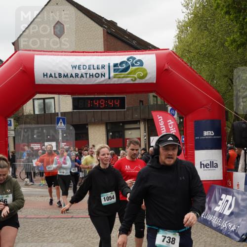 04.05.2025 - 8. Wedeler Halbmarathon Felixshl http://msf.ph/oto/7819725 04.05.2025 11:49:41 Ziel 66, 283, 293, 366, 738, 960, 1010, 1011, 1054, 1055 meine-sportfotos.de