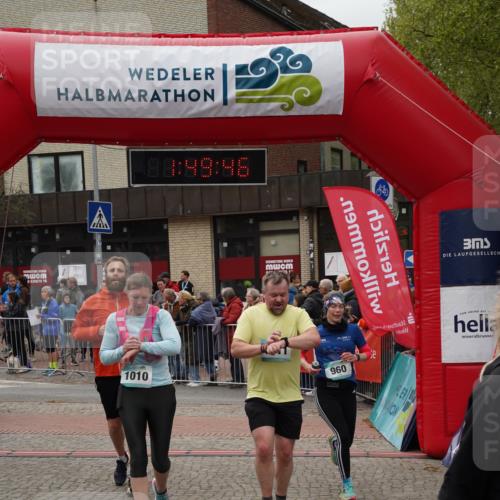 04.05.2025 - 8. Wedeler Halbmarathon Felixshl http://msf.ph/oto/7819729 04.05.2025 11:49:44 Ziel 283, 293, 960, 1010, 1011, 1054, 1055 meine-sportfotos.de