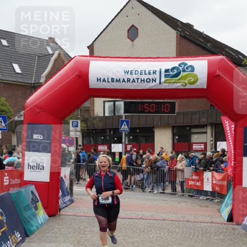 04.05.2025 - 8. Wedeler Halbmarathon Felixshl http://msf.ph/oto/7819751 04.05.2025 11:50:08 Ziel 65, 588 meine-sportfotos.de