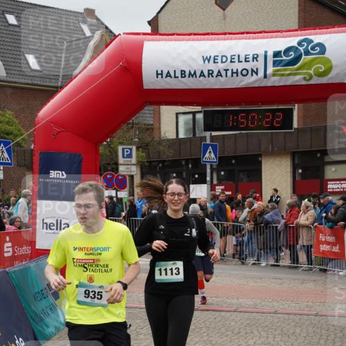 04.05.2025 - 8. Wedeler Halbmarathon Felixshl http://msf.ph/oto/7819764 04.05.2025 11:50:20 Ziel 376, 552, 935, 1113 meine-sportfotos.de