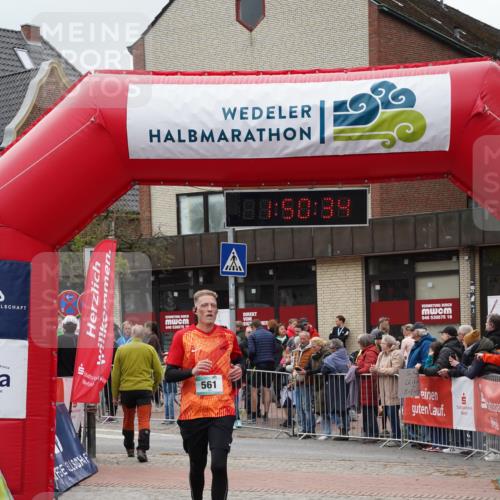 04.05.2025 - 8. Wedeler Halbmarathon Felixshl http://msf.ph/oto/7819782 04.05.2025 11:50:32 Ziel 215, 561 meine-sportfotos.de