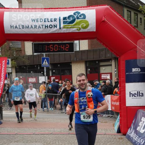 04.05.2025 - 8. Wedeler Halbmarathon Felixshl http://msf.ph/oto/7819793 04.05.2025 11:50:40 Ziel 468, 865, 939, 1071 meine-sportfotos.de