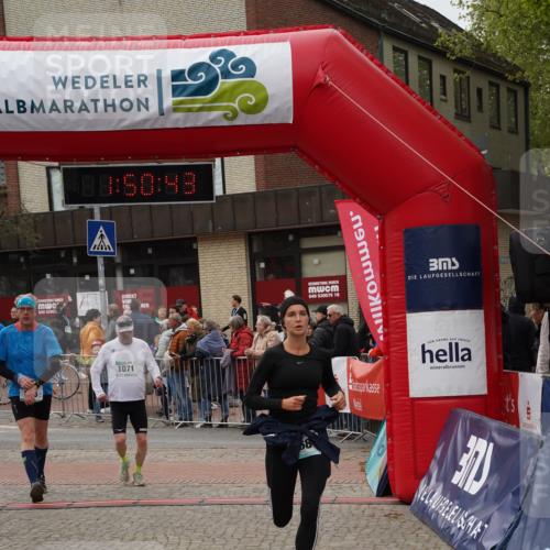 04.05.2025 - 8. Wedeler Halbmarathon Felixshl http://msf.ph/oto/7819797 04.05.2025 11:50:41 Ziel 468, 865, 939, 1071 meine-sportfotos.de
