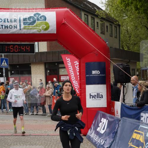 04.05.2025 - 8. Wedeler Halbmarathon Felixshl http://msf.ph/oto/7819800 04.05.2025 11:50:42 Ziel 468, 636, 865, 939, 1071 meine-sportfotos.de