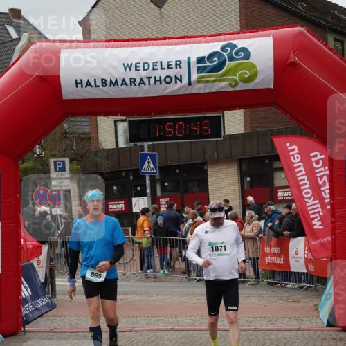 04.05.2025 - 8. Wedeler Halbmarathon Felixshl http://msf.ph/oto/7819802 04.05.2025 11:50:43 Ziel 468, 636, 865, 939, 1071 meine-sportfotos.de