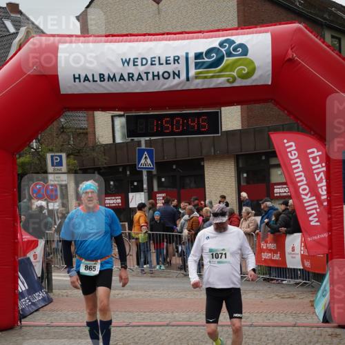 04.05.2025 - 8. Wedeler Halbmarathon Felixshl http://msf.ph/oto/7819803 04.05.2025 11:50:43 Ziel 468, 636, 865, 939, 1071 meine-sportfotos.de