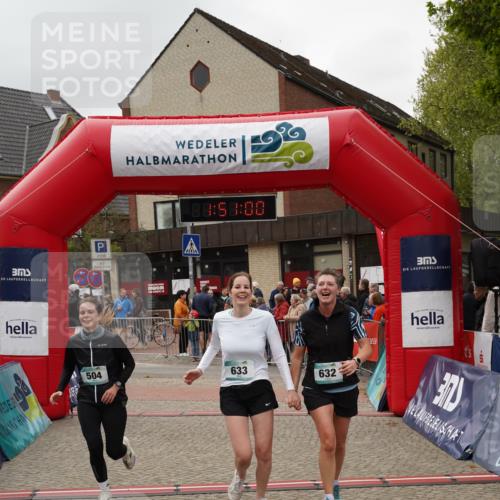04.05.2025 - 8. Wedeler Halbmarathon Felixshl http://msf.ph/oto/7819826 04.05.2025 11:50:58 Ziel 504, 632, 633 meine-sportfotos.de