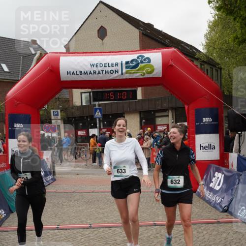 04.05.2025 - 8. Wedeler Halbmarathon Felixshl http://msf.ph/oto/7819829 04.05.2025 11:50:59 Ziel 504, 632, 633 meine-sportfotos.de
