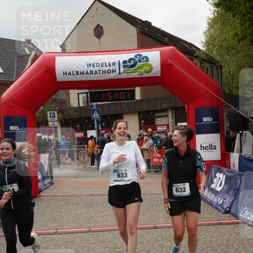 04.05.2025 - 8. Wedeler Halbmarathon Felixshl http://msf.ph/oto/7819830 04.05.2025 11:50:59 Ziel 504, 632, 633 meine-sportfotos.de