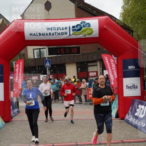 04.05.2025 - 8. Wedeler Halbmarathon Felixshl http://msf.ph/oto/7819852 04.05.2025 11:51:16 Ziel 295, 297, 414, 586 meine-sportfotos.de